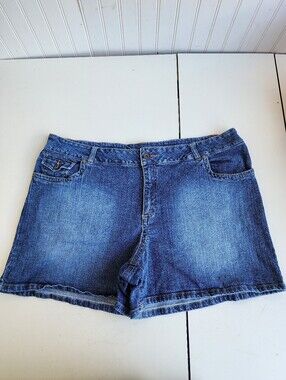 L.A. Blues Jean Shorts Blue Denim Flat Zip Front Five Pockets Plus Size 22W